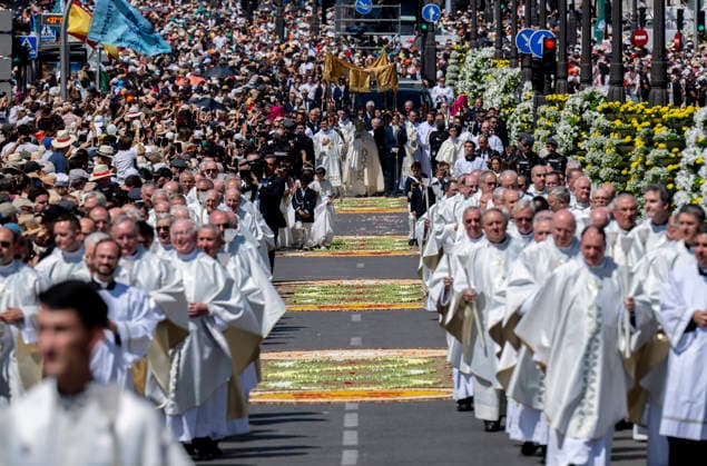 Pope Leo XIV presides at Holy Mass and a Eucharistic procession for Corpus Christi Day in Madrid Pope Leo XIV presides at the Corpus Christi procession and Mass in Cibeles Square, June 7, 2026, in Madrid Spain Pope Leo XIV officiates at the Solemnity of Corpus Christi in Madrid with a Mass and subsequent Eucharistic procession in the vicinity of the capital The ceremony brings together high-ranking civil and religious authorities, King Felipe VI, Queen Letizia, Princess Leonor and Princess Sofia attend the event 07 JUNE 2026 PAPAL VISIT Madrid Madrid Spain  Copyright: xAlbertoxOrtegax 7578605