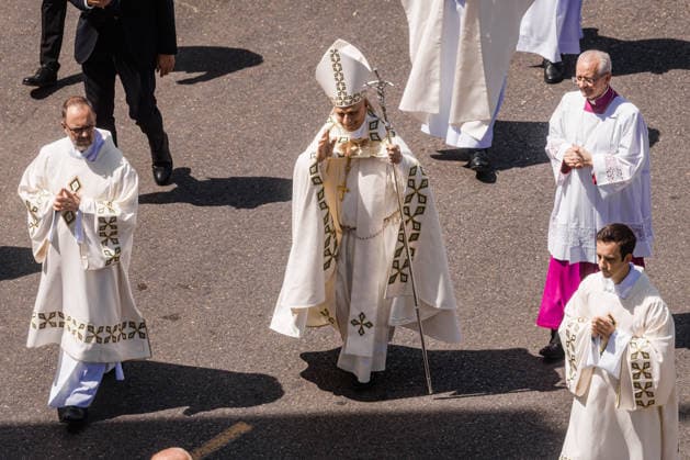 Pope Leo XIV presides at Holy Mass and a Eucharistic procession for Corpus Christi Day in Madrid Pope Leo XIV presides at Corpus Christi Mass in Cibeles Square on June 7, 2026, in Madrid Spain Pope Leo XIV officiates at the Solemnity of Corpus Christi in Madrid with a Mass and subsequent Eucharistic procession around the capital The ceremony brings together high civil and religious authorities, King Felipe VI, Queen Letizia, Princess Leonor and Infanta Sofia attend the event 07 JUNE 2026 PAPAL VISIT Carlos Lujá Madrid Madrid Spain  Copyright: xCarlosxLujanx 7578768