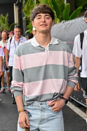 Noah Schnapp in the paddocks of the Formula 1 Louis Vuitton Grand Prix of Monaco 2026, in Monte Carlo, Monaco, on June 7, 2026 Bruno Bebert Bestimage Celebs in the paddocks of the Formula 1 Louis Vuitton Grand Prix of Monaco 2026, in Monte Carlo, Monaco, on June 7, 2026  Copyright: xBrunoxBebertx xBestimagexBrunoxBebertx xBestimagex