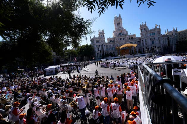 Spanish Royals attends Corpus Christi Holy Mass with the Pope Leo XIV King Felipe VI of Spain, Queen Letizia of Spain, Crown Princess Leonor, Princess Sofia attends Corpus Christi Holy Mass with the Pope Leo XIV at Plaza de Cibeles on June 7, 2026 in Madrid, Spain Photo by IMAGO MPG Madrid Plaza de Cibeles Madrid Spain  Copyright: xMPGx