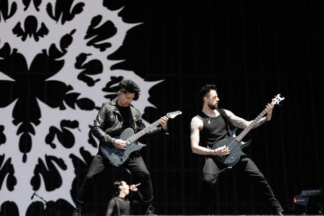 Jake Pitts (Gitarre) und Lonny Eagleton (Bass, Gesang) während des Auftritts der US-amerikanischen Rockband Black Veil Brides im Rahmen des Festivals Rock am Ring 2026 am Nürburgring. Nürburg Rock am Ring Rheinland-Pfalz Germany *** Jake Pitts guitar and Lonny Eagleton bass, vocals during the performance of the US rock band Black Veil Brides as part of the Rock am Ring 2026 festival at the Nürburgring Nürburg Rock am Ring Rheinland Pfalz Germany