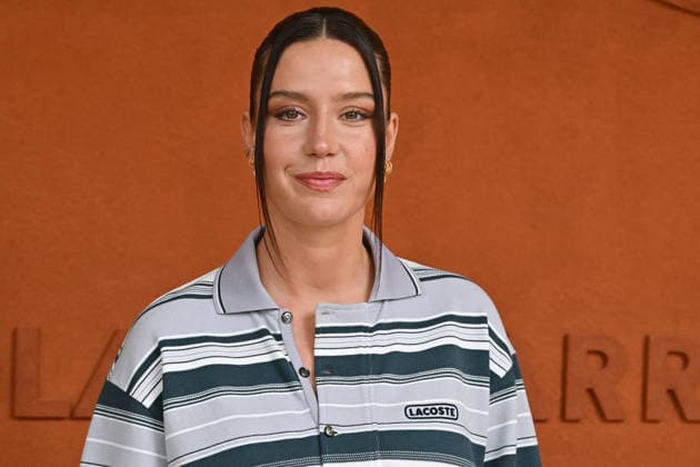 2026 French Open - Celebs At The Village Adèle Exarchopoulos posing at the village during Day Fifteen of the 2026 French Open on June 07, 2026 in Paris, France. Photo by Laurent Zabulon Paris France  Copyright: xZabulonxLaurent ABACAx