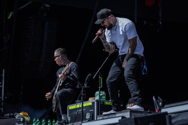 Rock am Ring 2026, Tag 3, 7.6.2026 Die kalifornische Rap-Rock-NuMetal-Band Hollywood Undead auf der Utopia Stage -- Mit dem Traditionsfestival Rock am Ring am Nürburgring in der Eifel startet in Deutschland die Festival-Saison. Rock am Ring findet in diesem Jahr vom 5. bis 7. Juni statt. Rund 80 Bands und Künstler stehen auf einer der drei großen Bühnen. Nürburg Nürburgring Rheinland-Pfalz Deutschland *** Rock am Ring 2026, Day 3, 7 6 2026 Californian rap rock NuMetal band Hollywood Undead on the Utopia Stage The traditional Rock am Ring festival at the Nürburgring in the Eifel region kicks off the festival season in Germany Rock am Ring will take place this year from 5 to 7 June Around 80 bands and artists will perform on one of the Copyright: xSebastianxDerixx