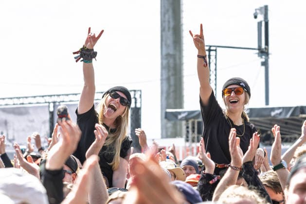 Rock am Ring 2026 - Hollywood Undead - 07.06.26 Publikum bei Hollywood Undead auf der Utopia Stage - Letzter Festivaltag am Sonntag, 07.06.2026, bei Rock am Ring 2026 am Nürburgring in der Eifel. Das dreitägige Musikfestival endet am selben Tag; die nächste Ausgabe ist vom 04. bis 06.06.2027 geplant. Nürburg Nürburgring Rheinland-Pfalz Deutschland *** Rock am Ring 2026 Hollywood Undead 07 06 26 Audience at Hollywood Undead on the Utopia Stage Last festival day on Sunday, 07 06 2026, at Rock am Ring 2026 at the Nürburgring in the Eifel The three-day music festival ends on the same day the next edition is planned from 04 to 06 06 2027 Nürburg Nürburgring Rhineland-Palatinate Germany Copyright: xMarcxJohnx