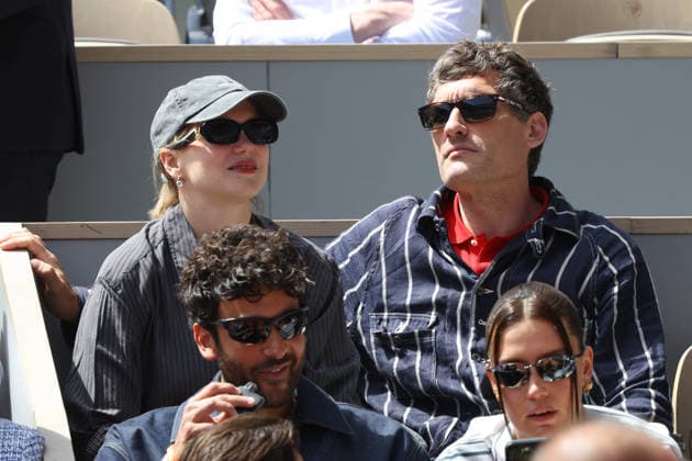 2026 French Open - Lea Seydoux And Tommaso BertaniIn The Stands Lea Seydoux And Tommaso BertaniIn in the stands during Day Fifteen of the 2026 French Open on June 07, 2026 in Paris, France. Photo by Nasser Berzane ABACAPRESS.COM Paris France  Copyright: xBerzanexNasser ABACAx