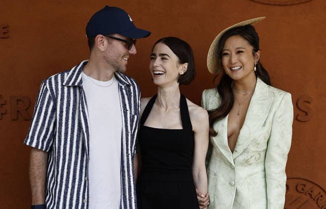 Charlie McDowell, Lily Collins and Ashley Park during the 2026 French Open at Roland Garros in Paris, France, on June 7, 2026 Jacovides Moreau Bestimage Celebs attending the village photocall during the 2026 French Open at Roland Garros in Paris, France, on June 7, 2026 Paris France  Copyright: xJACOVIDES-MOREAUx xBESTIMAGExJACOVIDES-MOREAUx xBESTIMAGEx