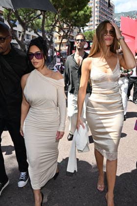 Kim Kardashian et Khloe Kardashian Formula 1 Louis Vuitton Monaco Grand Prix 2026 on June 7, 2026 Bruno Bebert Bestimage Formula 1 Louis Vuitton Monaco Grand Prix 2026 on June 7, 2026 Monaco  Copyright: xBrunoxBebertx xBestimagexBrunoxBebertx xBestimagex