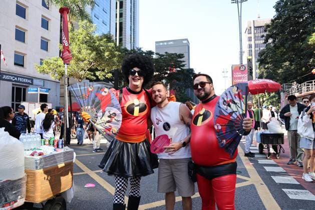 RECORD DATE NOT STATED LGBT+ pride parade gathers a crowd on Paulista Avenue in Sao Paulo. Sao Paulo (SP), 07 06 2026 Culture Shows Parades Movement of participants, children, activists, drag queens, transvestites and tourists on Avenida Paulista during the 30th Sao Paulo LGBT+ Pride Parade, held this Sunday (7). The event features shows by Gloria Groove, Pabllo Vittar, Melody and other artists who perform in defense of diversity, the rights of the LGBT+ population and political participation, with the gathering in front of MASP and a parade of floats along Avenida Paulista and Consolacao.(Foto: Leco Viana Thenews2 imago images) LGBT+ pride parade gathers a crowd on Paulista Avenue in Sao Paulo.  Copyright: xLecoxVianax