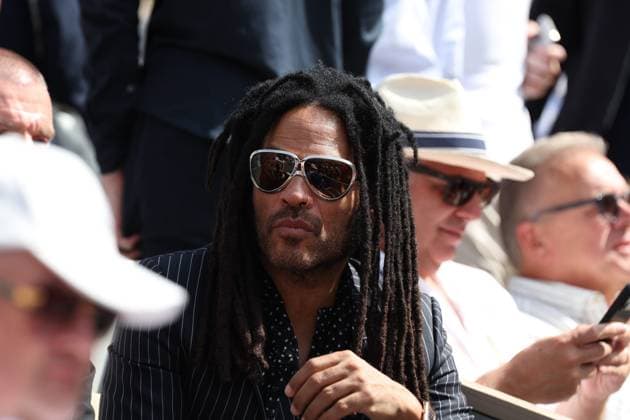 ROLAND GARROS PHOTOPQR LE PARISIEN Le Parisien Arnaud Journois PARIS 07 06 2026 Paris Stade Roland Garros, June 7, 2026 Tennis Internationaux de France de Roland Garros Mens singles Court Philippe Chatrier final Alexander Zverev vs Flavio Cobolli Lenny Kravitz Photo Le Parisien Arnaud Journois PARIS France  Copyright: xPHOTOPQR LExPARISIEN MAXPPPxLexParisienx xArnaudxJournoisx 20260607LPA2143 20260607LPA2143