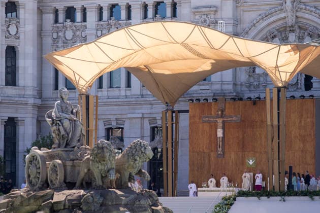 June 7, 2026, Madrid, Spain: Pope Leo XIV celebrates Holy Mass and faces the Cibeles fountain, during his apostolic journey to Madrid. Pope Leo XIV is visiting Spain for the first time and will visit the cities of Madrid, Barcelona, ??Las Palmas de Gran Canaria, and Santa Cruz de Tenerife. Madrid Spain  - ZUMAs197 20260607_aaa_s197_043 Copyright: xLuisxSotox