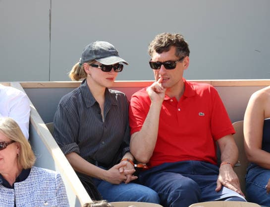 Roland Garros 2026 - Tribunes Finale Cobolli vs Zverev suite LÃ a Seydoux et AndrÃ Meyer CÃ lÃ britÃ s dans les tribunes de Roland Garros pendant la finale homme de l Open de France de Tennis Ã Paris, le 7 juin 2026. Celebrities in the stands at Roland Garros stadium during the men s final of the French Open in Paris on June 7, 2026.  Copyright: xDidierxFereyx