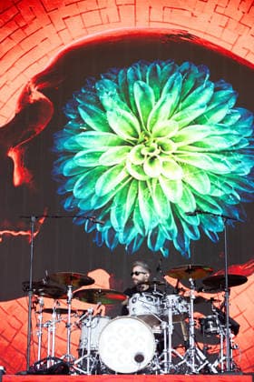Shaun Foist (Schlagzeug) während des Auftritts der US-amerikanischen Rockband Breaking Benjamin im Rahmen des Festivals Rock am Ring 2026 am Nürburgring. Nürburg Rock am Ring Rheinland-Pfalz Germany *** Shaun Foist drums during the performance of the US rock band Breaking Benjamin as part of the Rock am Ring 2026 festival at the Nürburgring Nürburg Rock am Ring Rheinland Pfalz Germany