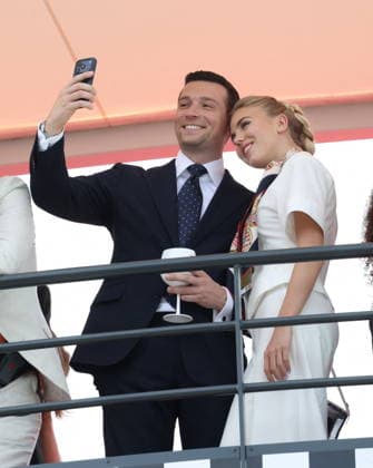 F1 Louis Vuitton GP de Monaco - Jordan Bardella and Maria Carolina De Bourbon Jordan Bardella and Princess Maria Carolina of Bourbon Two Sicilies attend the F1 Grand Prix of Monaco at Circuit de Monaco on June 7, 2026 in Monte-Carlo, Monaco. Photo by JC Vinaj AABACAPRESS.COM Monaco  Copyright: xVinajxJean-Charles ABACAx
