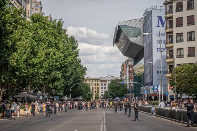 Atmosphere during the arrival of Pope Leo XIV at the Movistar Arena A crowd of people awaits the arrival of the Pope at the Movistar Arena, on June 7, 2026, in Madrid Spain The meeting entitled Weaving networks with the world of culture, education, business and sports brings together representatives from different fields to reflect on their contribution to society The event includes interventions and a space for dialogue on collaboration between civil institutions and the Church 07 JUNE 2026 Madrid Madrid Madrid Spain  Copyright: xGabrielxLuengasx 7579239