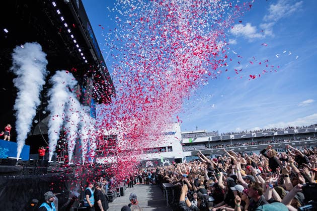 Rock am Ring 2026, Tag 3, 7.6.2026 Konfetti bei Finch -- Mit dem Traditionsfestival Rock am Ring am Nürburgring in der Eifel startet in Deutschland die Festival-Saison. Rock am Ring findet in diesem Jahr vom 5. bis 7. Juni statt. Rund 80 Bands und Künstler stehen auf einer der drei großen Bühnen. Nürburg Nürburgring Rheinland-Pfalz Deutschland *** Rock am Ring 2026, Day 3, 7 6 2026 Confetti at Finch The traditional Rock am Ring festival at the Nürburgring in the Eifel region kicks off the festival season in Germany Rock am Ring will take place this year from June 5 to 7 Around 80 bands and artists will perform on one of the three large stages Nürburg Nürburgring Rhineland-Palatinate Germany Copyright: xSebastianxDerixx