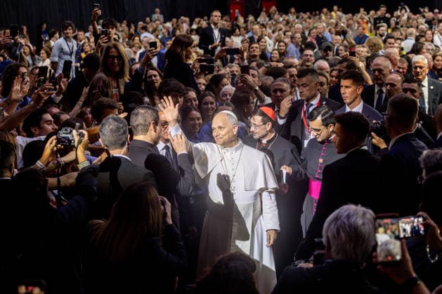 Pope Leo XIV presides over the meeting Weaving networks with the world of culture, education, business and sport in Madrid Pope Leo XIV arrives at the meeting Weaving networks with the world of culture, education, business and sport , at the Movistar Arena, on June 6, 2026, in Madrid Spain The meeting entitled Weaving networks with the world of culture, education, business and sport brings together representatives from different fields to reflect on their contribution to society The event includes interventions and a space for dialogue around collaboration between civil institutions and the Church, education, business and sports brings together representatives from different fields to reflect on their contribution to society The event incl  Copyright: xRicardoxRubiox 7579262