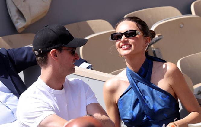 Miranda Kerr and husband Evan Spiegel Celebrities in the stands at the mens final of the French Open at Roland Garros 2026 on June 7, 2026 Jacovides Moreau Bestimage Celebrities in the stands at the mens final of the French Open at Roland Garros 2026 on June 7, 2026 Paris France  Copyright: xJACOVIDES-MOREAUx xBESTIMAGExJACOVIDES-MOREAUx xBESTIMAGEx