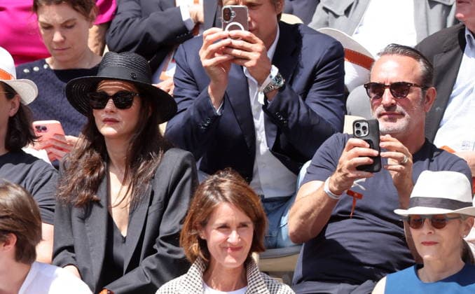 Marion Cotillard, Jean Dujardin Celebrities in the stands at the mens final of the French Open at Roland Garros 2026 on June 7, 2026 Jacovides Moreau Bestimage Celebrities in the stands at the mens final of the French Open at Roland Garros 2026 on June 7, 2026 Paris France  Copyright: xJACOVIDES-MOREAUx xBESTIMAGExJACOVIDES-MOREAUx xBESTIMAGEx