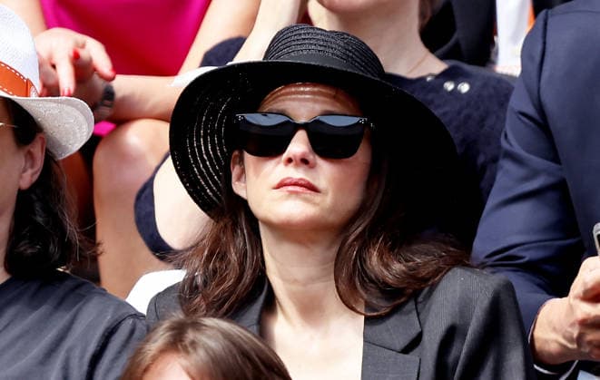 Marion Cotillard Celebrities in the stands at the mens final of the French Open at Roland Garros 2026 on June 7, 2026 Jacovides Moreau Bestimage Celebrities in the stands at the mens final of the French Open at Roland Garros 2026 on June 7, 2026 Paris France  Copyright: xJACOVIDES-MOREAUx xBESTIMAGExJACOVIDES-MOREAUx xBESTIMAGEx