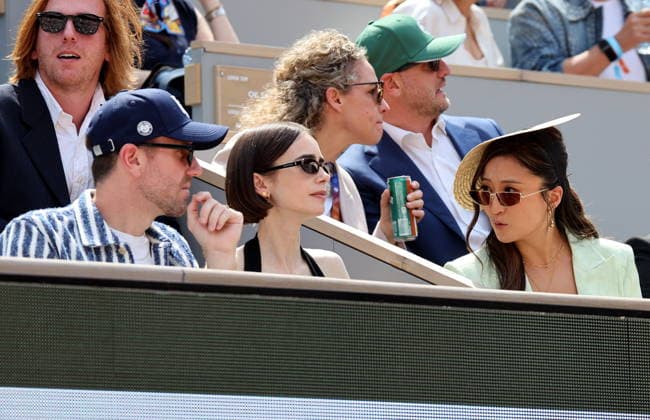 Lily Collins with husband Charlie McDowell and Ashley Park Celebrities in the stands at the mens final of the French Open at Roland Garros 2026 on June 7, 2026 Jacovides Moreau Bestimage Celebrities in the stands at the mens final of the French Open at Roland Garros 2026 on June 7, 2026 Paris France  Copyright: xJACOVIDES-MOREAUx xBESTIMAGExJACOVIDES-MOREAUx xBESTIMAGEx