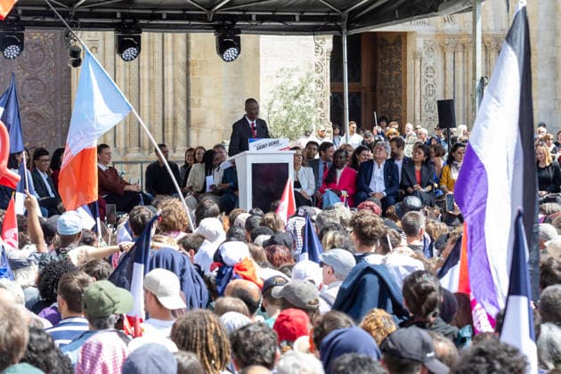 Bally Bagayoko during the first presidential campaign rally for Jean Luc Mélenchon LFI on Place Victor Hugo in Saint Denis Pierrefitte, France, on June 7, 2026 France votes in a presidential election scheduled for April 2027 Emmanuel Forgeron Agence1827 Bestimage Rally to launch the campaign of French leftist party La France Insoumise LFI presidential candidate Jean Luc Melenchon on Place Victor Hugo in Saint Denis, a northern Paris suburb, France, on June 7, 2026 France votes in a presidential election scheduled for April 2027 Saint Denis France  Copyright: xEmmanuelxForgeronx xBestimagexEmmanuelxForgeronx xBestimagex