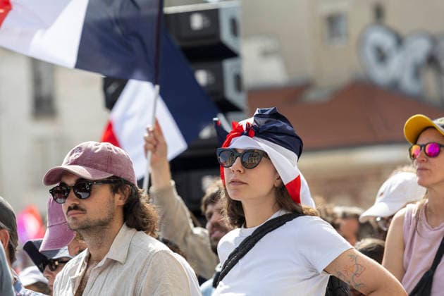 Activists at the first presidential campaign rally for Jean Luc Mélenchon LFI on Place Victor Hugo in Saint Denis Pierrefitte, France, on June 7, 2026 France votes in a presidential election scheduled for April 2027 Emmanuel Forgeron Agence1827 Bestimage Rally to launch the campaign of French leftist party La France Insoumise LFI presidential candidate Jean Luc Melenchon on Place Victor Hugo in Saint Denis, a northern Paris suburb, France, on June 7, 2026 France votes in a presidential election scheduled for April 2027 Saint Denis France  Copyright: xEmmanuelxForgeronx xBestimagexEmmanuelxForgeronx xBestimagex
