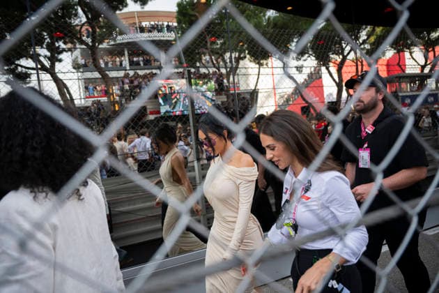 Kim Kardashian Formula 1 Grand Prix de Monaco 2026 Kim Kardashian attends at podium during the Formula 1 Grand Prix de Monaco 2026, 6th round of the 2026 Formula One World Championship on the Circuit de Monaco, in Monte-Carlo, Monaco Photo by Eliot Blondet ABACAPRESS.COM Monaco France France  Copyright: xBlondetxEliot ABACAx