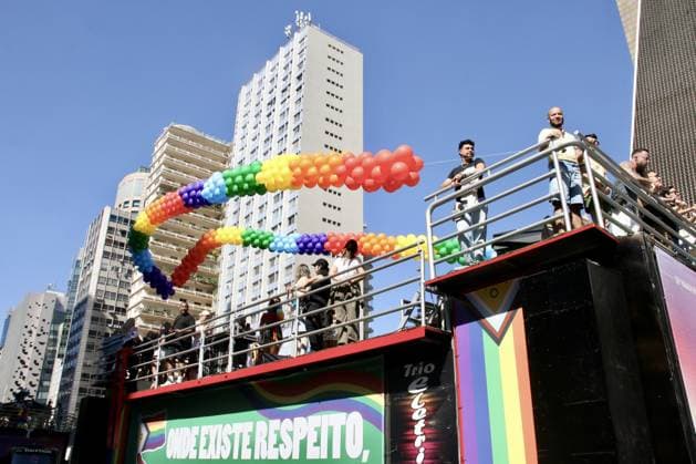RECORD DATE NOT STATED LGBT+ pride parade gathers a crowd on Paulista Avenue in Sao Paulo. Sao Paulo (SP), 07 06 2026 Cities Sao Paulo LGBT+ Pride Parade 2026 Large movement of participants, tourists and activists on Paulista Avenue during the 30th Sao Paulo LGBT+ Pride Parade, held this Sunday (7). The event brings together thousands of people in defense of diversity, the rights of the LGBT+ population and political participation, with a gathering in front of MASP and a parade of floats along the avenue.(Foto: Joel Romero Thenews2 imago images) LGBT+ pride parade gathers a crowd on Paulista Avenue in Sao Paulo.  Copyright: xJoelxRomerox