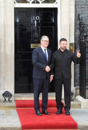 Politicians in London Volodymyr Zelensky President of Ukraine meets with Keir Starmer for a meeting to discuss ongoing support and solidarity for Ukraine London Westminster UK Copyright: xMartinxDaltonx Politicians_London_070626_MD_023