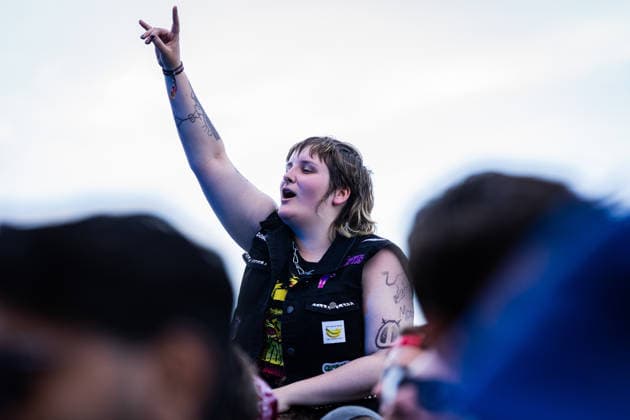 Rock am Ring 2026, Tag 3, 7.6.2026 Social Distortion auf der Mandora Stage -- Mit dem Traditionsfestival Rock am Ring am Nürburgring in der Eifel startet in Deutschland die Festival-Saison. Rock am Ring findet in diesem Jahr vom 5. bis 7. Juni statt. Rund 80 Bands und Künstler stehen auf einer der drei großen Bühnen. Nürburg Nürburgring Rheinland-Pfalz Deutschland *** Rock am Ring 2026, Day 3, 7 6 2026 Social Distortion on the Mandora Stage The traditional Rock am Ring festival at the Nürburgring in the Eifel region kicks off the festival season in Germany Rock am Ring will take place this year from 5 to 7 June Around 80 bands and artists will perform on one of the three large stages Nürburg Nürburgring Rhineland-Palatinate Germany Copyright: xSebastianxDerixx