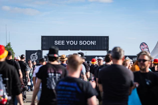 Rock am Ring 2026, Tag 3, 7.6.2026 See you soon Rock am Ring -- Mit dem Traditionsfestival Rock am Ring am Nürburgring in der Eifel startet in Deutschland die Festival-Saison. Rock am Ring findet in diesem Jahr vom 5. bis 7. Juni statt. Rund 80 Bands und Künstler stehen auf einer der drei großen Bühnen. Nürburg Nürburgring Rheinland-Pfalz Deutschland *** Rock am Ring 2026, Day 3, 7 6 2026 See you soon Rock am Ring The traditional Rock am Ring festival at the Nürburgring in the Eifel region kicks off the festival season in Germany Rock am Ring will take place this year from June 5 to 7 Around 80 bands and artists will perform on one of the three large stages Nürburg Nürburgring Rhineland-Palatinate Germany Copyright: xSebastianxDerixx