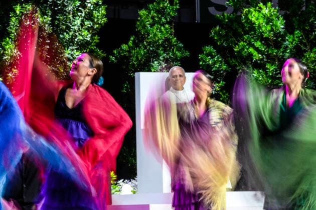 June 7, 2026, Madrid: Pope Leo XIV watches the performance of flamenco dancers during the meeting BUILDING NETWORKS WITH THE WORLD OF CULTURE, ART , ECONOMY AND SPORT at the Movistar Arena in Madrid during his apostolic journey in Spain , 7 June 2026 ANSA CIRO FUSCO. Madrid  - ZUMAa110 20260607_zaf_a110_035 Copyright: xCiroxFuscox