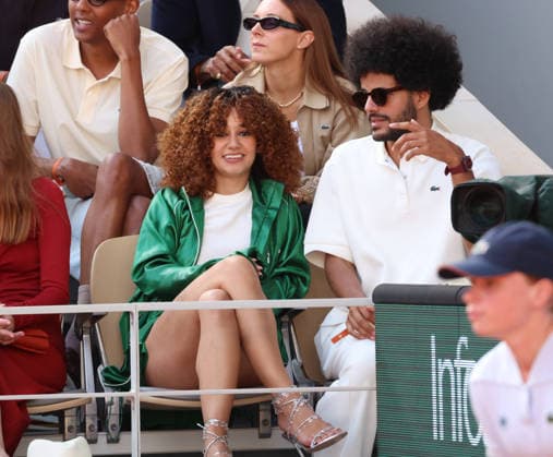 Roland Garros 2026 - Celebs Finale Cobolli vs Zverev Lena Mahfouf (LÃ na Situations) et Yassine El Alami - CÃ lÃ britÃ s dans les tribunes de Roland Garros pendant la finale homme de l Open de France de Tennis Ã Paris, le 7 juin 2026. Celebrities in the stands at Roland Garros stadium during the men s final of the French Open in Paris on June 7, 2026.  Copyright: xFabricexChasseryx