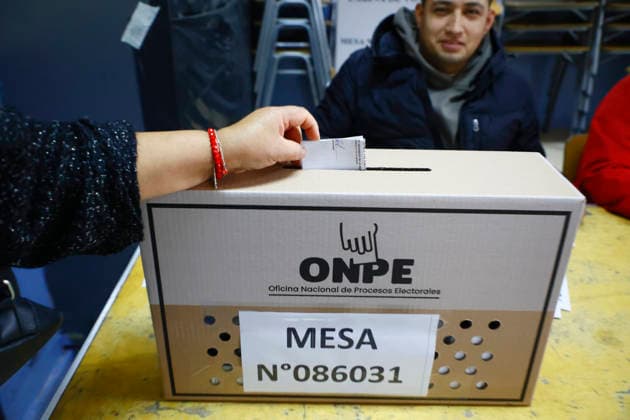 Santiago June 7, 2026 Peruvian citizens in Chile vote during the second round of the presidential election in the commune of Providencia Dragomir Yankovic Aton Chile, Santiago Chile Aton 1162971  Copyright: DRAGOMIRxYANKOVIC ATONxCHILE