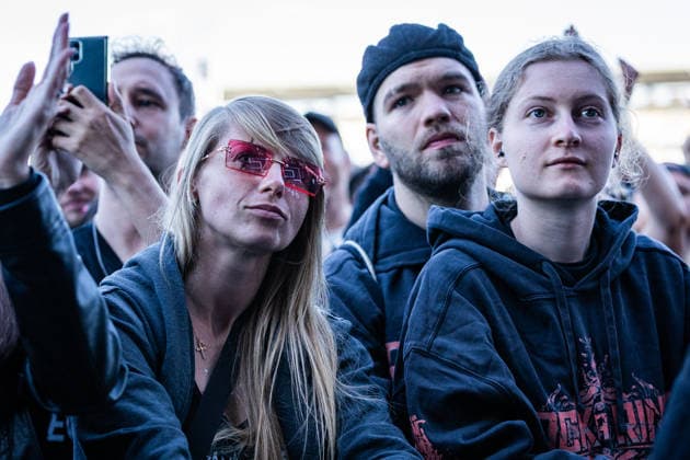 Rock am Ring 2026, Tag 3, 7.6.2026 Fans bei Alter Bridge -- Mit dem Traditionsfestival Rock am Ring am Nürburgring in der Eifel startet in Deutschland die Festival-Saison. Rock am Ring findet in diesem Jahr vom 5. bis 7. Juni statt. Rund 80 Bands und Künstler stehen auf einer der drei großen Bühnen. Nürburg Nürburgring Rheinland-Pfalz Deutschland *** Rock am Ring 2026, Day 3, 7 6 2026 Fans at Alter Bridge The traditional Rock am Ring festival at the Nürburgring in the Eifel region kicks off the festival season in Germany Rock am Ring will take place this year from 5 to 7 June Around 80 bands and artists will perform on one of the three large stages Nürburg Nürburgring Rhineland-Palatinate Germany Copyright: xSebastianxDerixx