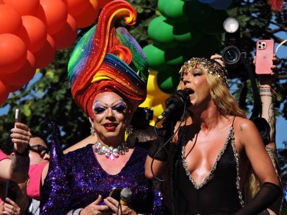 RECORD DATE NOT STATED 30th LGBT+ Pride Parade in Sao Paulo culture shows paradesp federal deputy Erika Hilton (PSOL) raises the audience present. movement of participants, children, activists, drags, transvestites and tourists on Avenida Paulista during the 30th LGBT+ Pride Parade in Sao Paulo, held this Sunday (7). The event features shows by Gloria Groove, Pabllo Vittar, Melody and other artists who perform in defense of diversity, the rights of the LGBT+ population and political participation, with concentration in front of MASP and parade of electric trios along Avenida Paulista and Consolacao.(Foto: Leandro Chemalle Thenews2 imago images) 30th LGBT+ Pride Parade in Sao Paulo  Copyright: xLeandroxChemallex