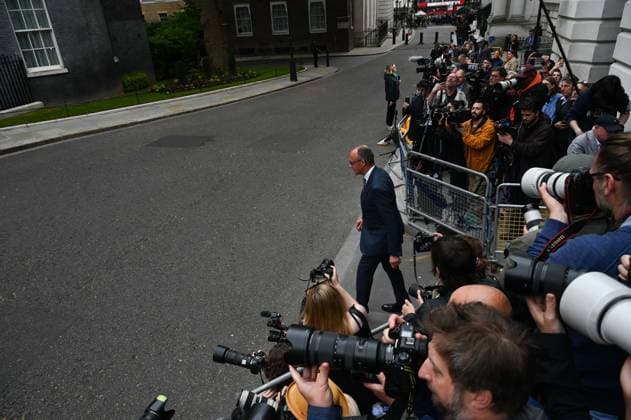 Leaders meet at Downing Street for Ukraine Summit LONDON, UNITED KINGDOM - JUNE 07: German Chancellor Friedrich Merz surrounded by members of the press as he arrives at 10 Downing Street to meet with British Prime Minister Keir Starmer and French President Emmanuel Macron for talks focused on continued support and solidarity for Ukraine in London, United Kingdom on June 07, 2026. Rasid Necati Aslim Anadolu London United Kingdom. Editorial use only. Please get in touch for any other usage.  Copyright: x2026xAnadoluxRasidxNecatixAslimx