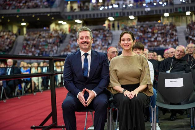 Pope Leo XIV presides over the meeting Weaving networks with the world of culture, education, business and sport in Madrid The President of the Community of Madrid, Isabel Díaz Ayuso, and the Minister of Culture, Tourism and Sport, Mariano de Paco Serrano, during the meeting Weaving networks with the world of culture, education, business and sport, at the Movistar Arena, on June 6, 2026, in Madrid Spain The meeting entitled Weaving networks with the world of culture, education, business and sport brings together representatives from different fields to reflect on their contribution to society The event includes interventions and a space for dialogue around collaboration between civil institutions and the Church, The event includes speeches  Copyright: xJesusxHellin EuropaxPress Poolx 7579504