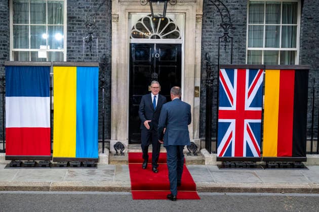 June 7, 2026, London, London, UK: LONDON, UK. Keir Starmer greets Chancellor of Germany. President of Ukraine Volodymyr Zelenskyy arrives in Downing Street for talks with Prime Minister Sir Keir Starmer alongside President of France Emmanuel Macron and Chancellor of Germany Friedrich Merz. The talks are to discuss ongoing European support and solidarity for Ukraine. London UK  - ZUMAl94_ 20260607_zaf_l94_012 Copyright: xStephenxChungx