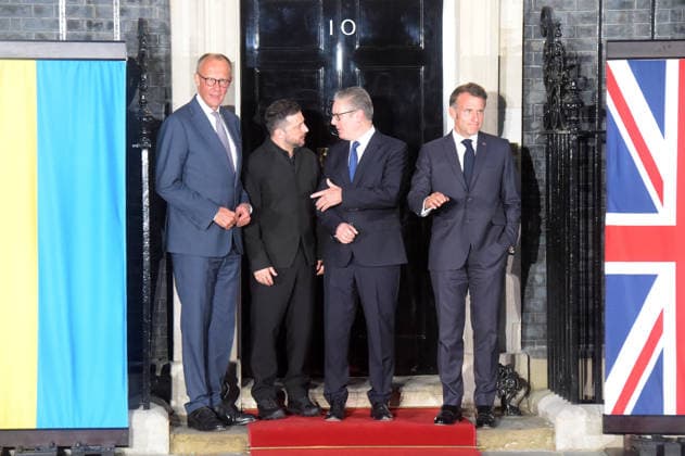 Politicians in London Volodymyr Zelensky President of Ukraine Emmanuel Macron President of France and Friedrich Merz Chancellor of Germany meets with Keir Starmer for a meeting to discuss ongoing support and solidarity for Ukraine London Westminster UK Copyright: xMartinxDaltonx Politicians_London_070626_MD_042
