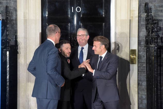 Politicians in London Volodymyr Zelensky President of Ukraine Emmanuel Macron President of France and Friedrich Merz Chancellor of Germany meets with Keir Starmer for a meeting to discuss ongoing support and solidarity for Ukraine London Westminster UK Copyright: xMartinxDaltonx Politicians_London_070626_MD_043