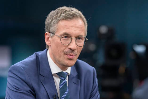 im Bild v.l.: Daniel Friedrich Sturm, Leiter Hauptstadtbüro, Der Tagesspiegel, GER, Berlin, Studio, zu Gast bei - Caren Miosga, Polittalk, TV, Format, Aufzeichnung, Live, Das Erste, aus Adlershof - am Studio 20, Thema: Ist die SPD bereit für große Reformen, Frau Bas?, 07.06.2026, *** in the picture from l Daniel Friedrich Sturm, Head of Capital Office, Der Tagesspiegel, GER, Berlin, Studio, guest of Caren Miosga, Polittalk, TV, format, recording, Live, Das Erste, from Adlershof at Studio 20, topic Is the SPD ready for major reforms, Ms. Bas , 07 06 2026, Copyright: HMBxMedia UwexKoch