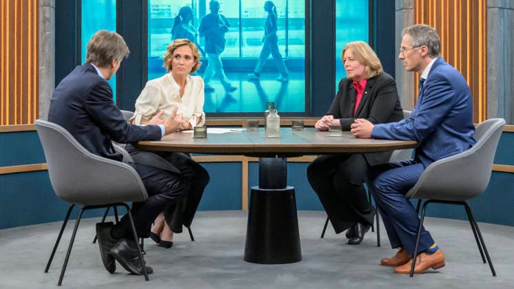 im Bild v.l.: Moritz Schularick, Präsident des Kiel Instituts für Weltwirtschaft, Caren Miosga, Bärbel Bas (SPD), Parteivorsitzende, Bundesministerin für Arbeit und Soziales, Daniel Friedrich Sturm, Leiter Hauptstadtbüro, Der Tagesspiegel, GER, Berlin, Studio, zu Gast bei - Caren Miosga, Polittalk, TV, Format, Aufzeichnung, Live, Das Erste, aus Adlershof - am Studio 20, Thema: Ist die SPD bereit für große Reformen, Frau Bas?, 07.06.2026, *** in the picture from l Moritz Schularick, President of the Kiel Institute for the World Economy, Caren Miosga, Bärbel Bas SPD , Party Chairwoman, Federal Minister of Labor and Social Affairs, Daniel Friedrich Sturm, Head of Capital Office, Der Tagesspiegel, GER, Berlin, Studio, as a guest of Car Copyright: HMBxMedia UwexKoch