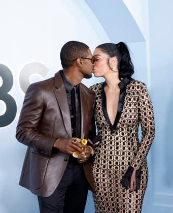 Usher and Jennifer Goicoechea Raymond arrive on the red carpet at The 79th Annual Tony Awards at Radio City Music Hall on Sunday, June 7, 2026 in New York City.  NYP20260607236 JohnxAngelillo