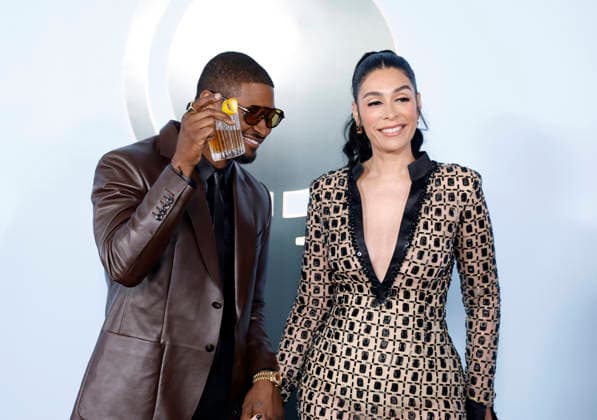 Usher and Jennifer Goicoechea Raymond arrive on the red carpet at The 79th Annual Tony Awards at Radio City Music Hall on Sunday, June 7, 2026 in New York City.  NYP20260607234 JohnxAngelillo