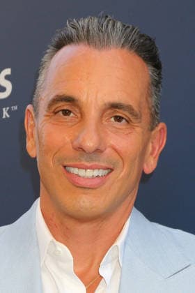 June 7, 2026, Newport Beach, Ca, USA: LOS ANGELES - JUN 7: Sebastian Maniscalco at the Newport Beach TV Fest at the Lido Theater on June 7, 2026 in Newport Beach, CA Newport Beach USA - ZUMAnc22 20260607_zaa_nc22_131 Copyright: xKathyxHutchinsx