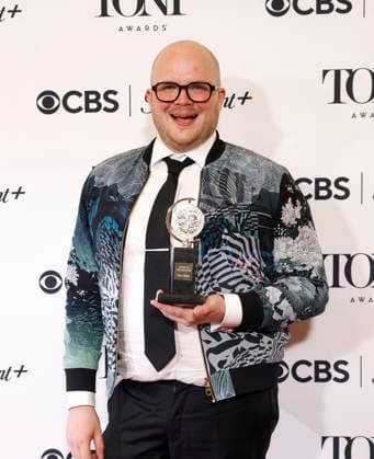 Jack Knowles poses with the Best Lighting Design of a Play award for Arthur Miller s Death of a Salesman backstage at The 79th Annual Tony Awards at Radio City Music Hall on Sunday, June 7, 2026 in New York City.  NYP20260607297 JohnxAngelillo