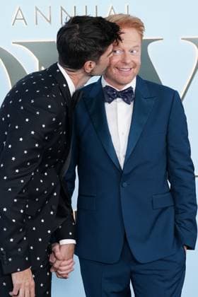 Justin Mikita, Jesse Tyler Ferguson at arrivals for 79th Annual Tony Awards - Arrivals 2, Radio City Music Hall at Rockefeller Center, New York, NY, June 07, 2026. Photo By: Kristin Callahan Everett Collection 79th Annual Tony Awards - Arrivals 2 PUBLICATIONXNOTxINxCANxCHNxFRAxITAxJPNxNORxPOLxRUSxESPxUKxUSA