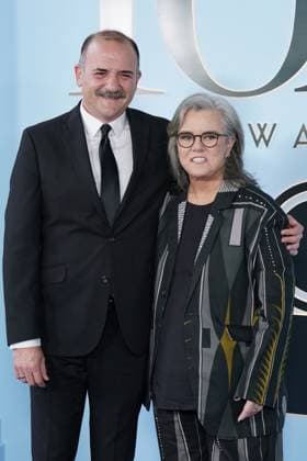 Guest, Rosie O Donnell at arrivals for 79th Annual Tony Awards - Arrivals 2, Radio City Music Hall at Rockefeller Center, New York, NY, June 07, 2026. Photo By: Kristin Callahan Everett Collection 79th Annual Tony Awards - Arrivals 2 PUBLICATIONXNOTxINxCANxCHNxFRAxITAxJPNxNORxPOLxRUSxESPxUKxUSA