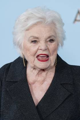 June Squibb at arrivals for 79th Annual Tony Awards - Arrivals 2, Radio City Music Hall at Rockefeller Center, New York, NY, June 07, 2026. Photo By: Kristin Callahan Everett Collection 79th Annual Tony Awards - Arrivals 2 PUBLICATIONXNOTxINxCANxCHNxFRAxITAxJPNxNORxPOLxRUSxESPxUKxUSA